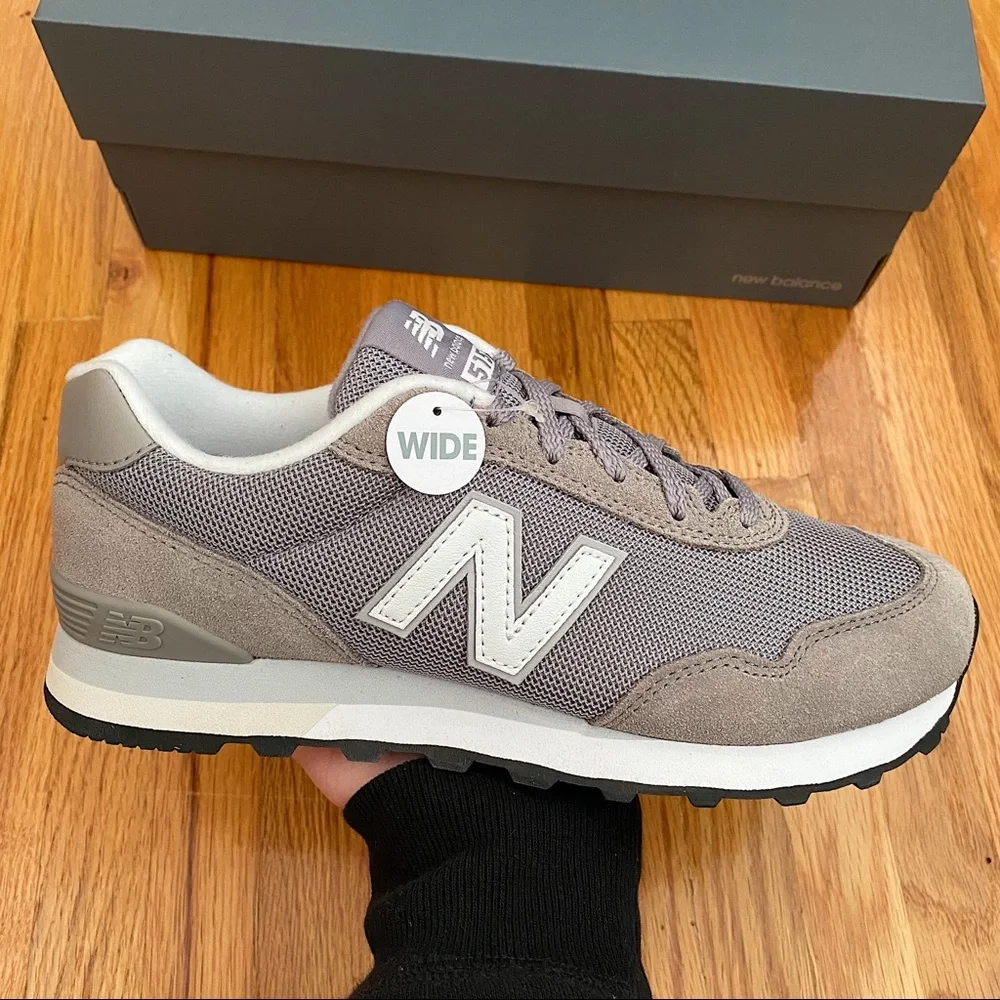 New Balance 515 V3 Classics WIDE Women’s Sneakers - Picture 1 of 7